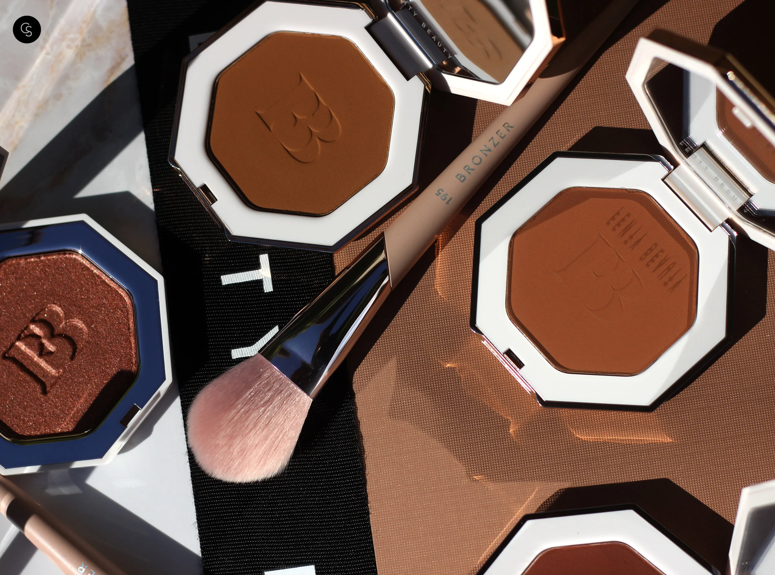 SUN STALK'R Bronzer Collection - Fenty Beauty — Cocoa Swatches